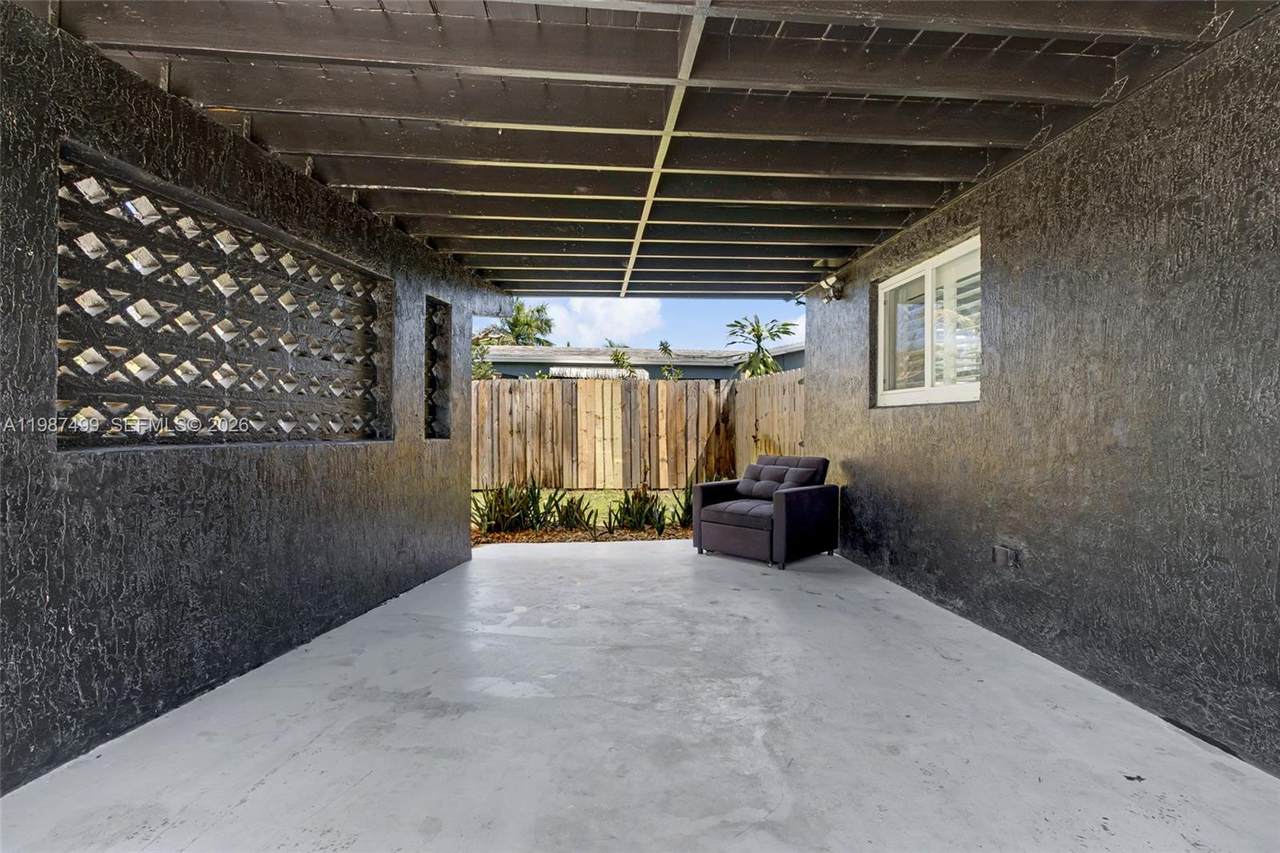 https://bt-photos.global.ssl.fastly.net/miami/1280_boomver_1_A11987499-2.jpg