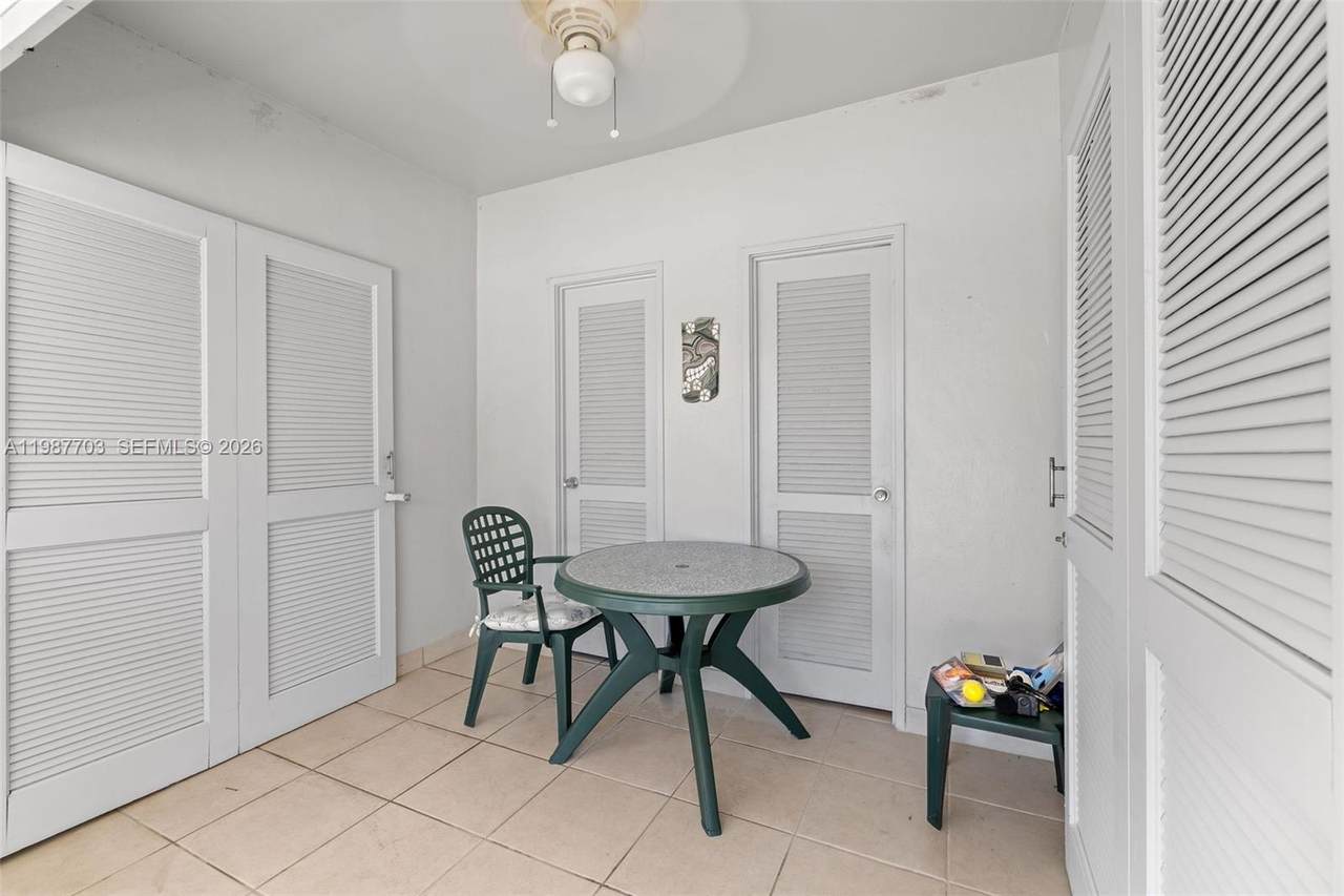https://bt-photos.global.ssl.fastly.net/miami/1280_boomver_1_A11987703-2.jpg