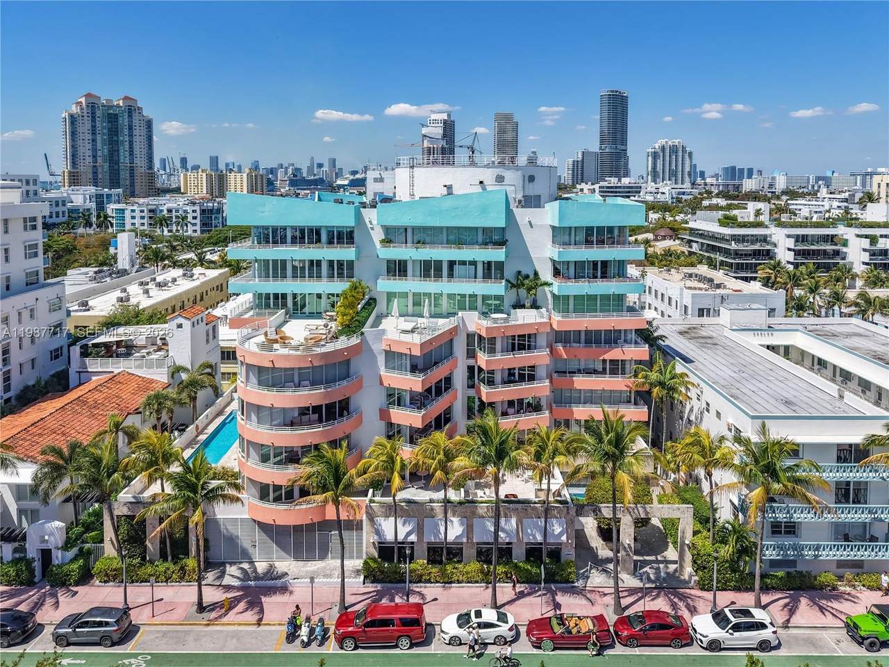 225 Collins Ave - Photo 1