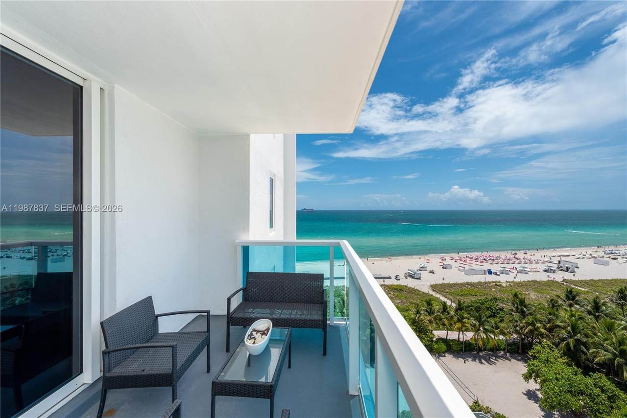 2301 Collins Ave - Photo 1