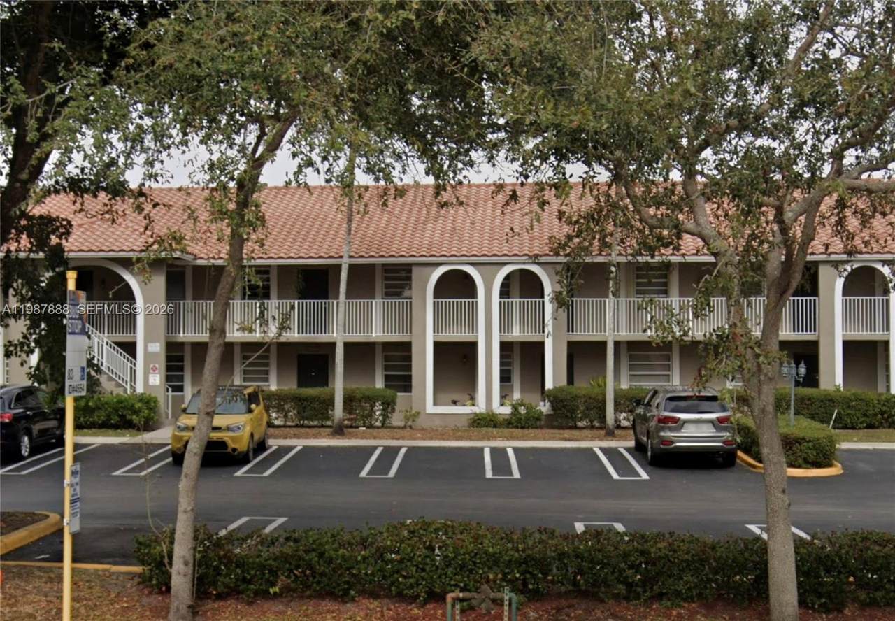 11213 Royal Palm Blvd - Photo 1
