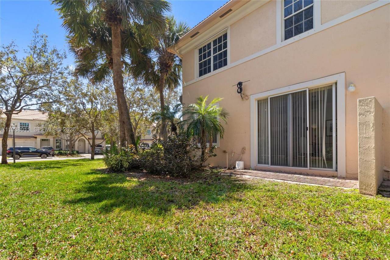 https://bt-photos.global.ssl.fastly.net/miami/1280_boomver_1_A11988011-2.jpg