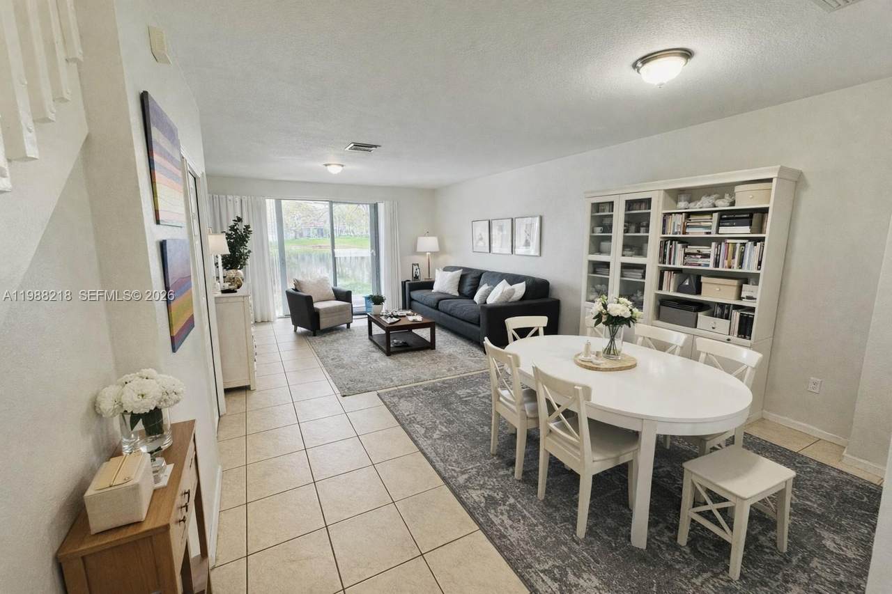 8225 29th St - Photo 1