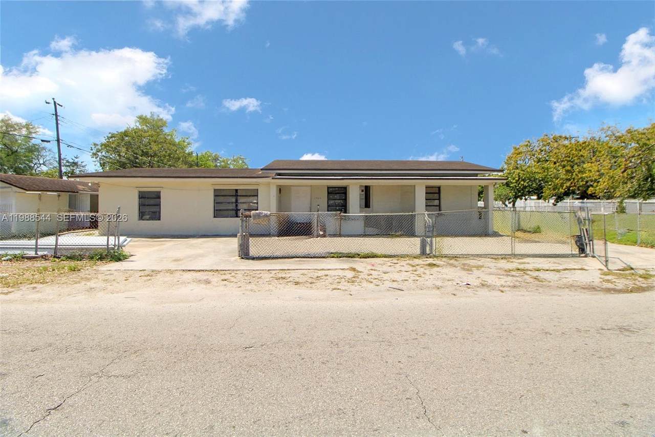2900 95th St - Photo 1