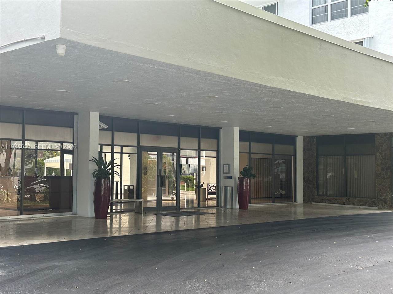https://bt-photos.global.ssl.fastly.net/miami/1280_boomver_1_A11988655-2.jpg