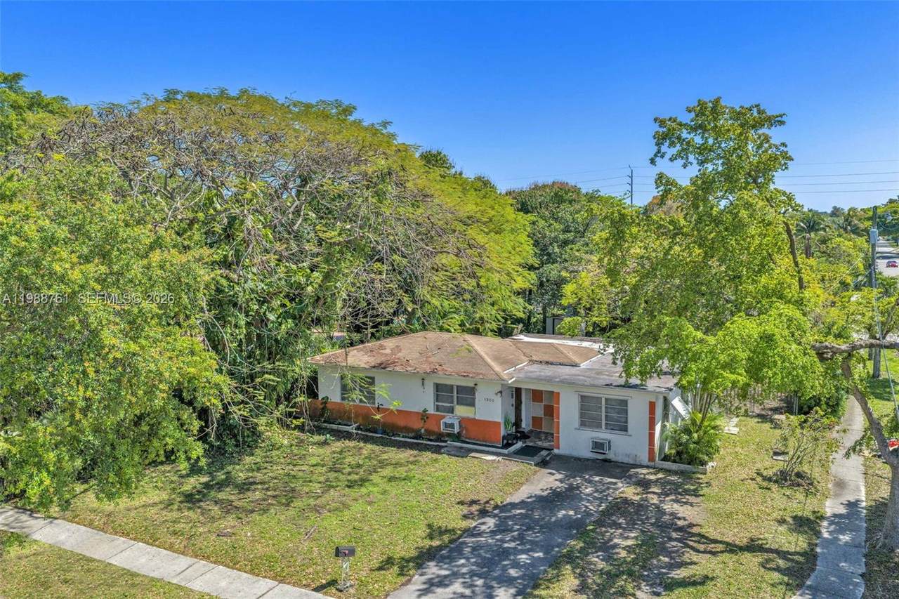 1300 137th St - Photo 1