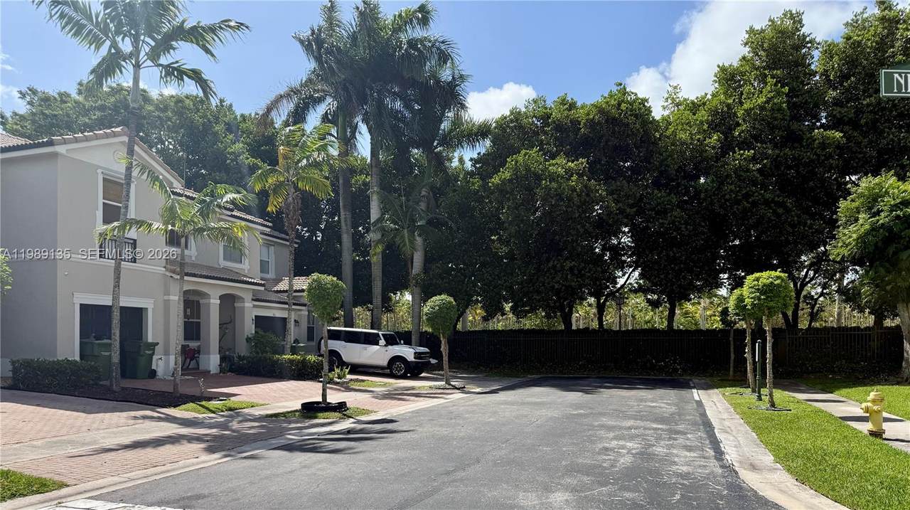 https://bt-photos.global.ssl.fastly.net/miami/1280_boomver_1_A11989135-2.jpg