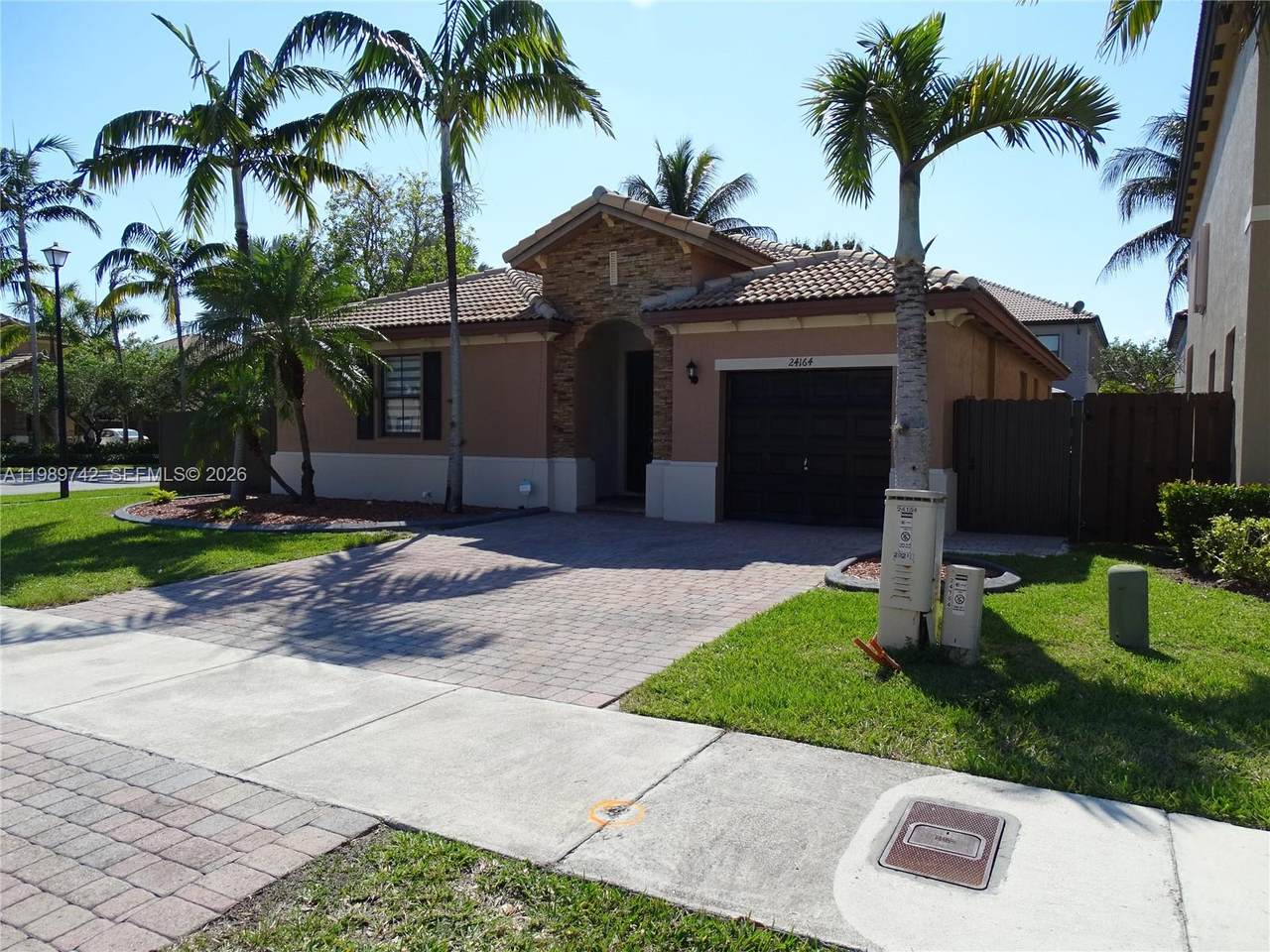 https://bt-photos.global.ssl.fastly.net/miami/1280_boomver_1_A11989742-2.jpg