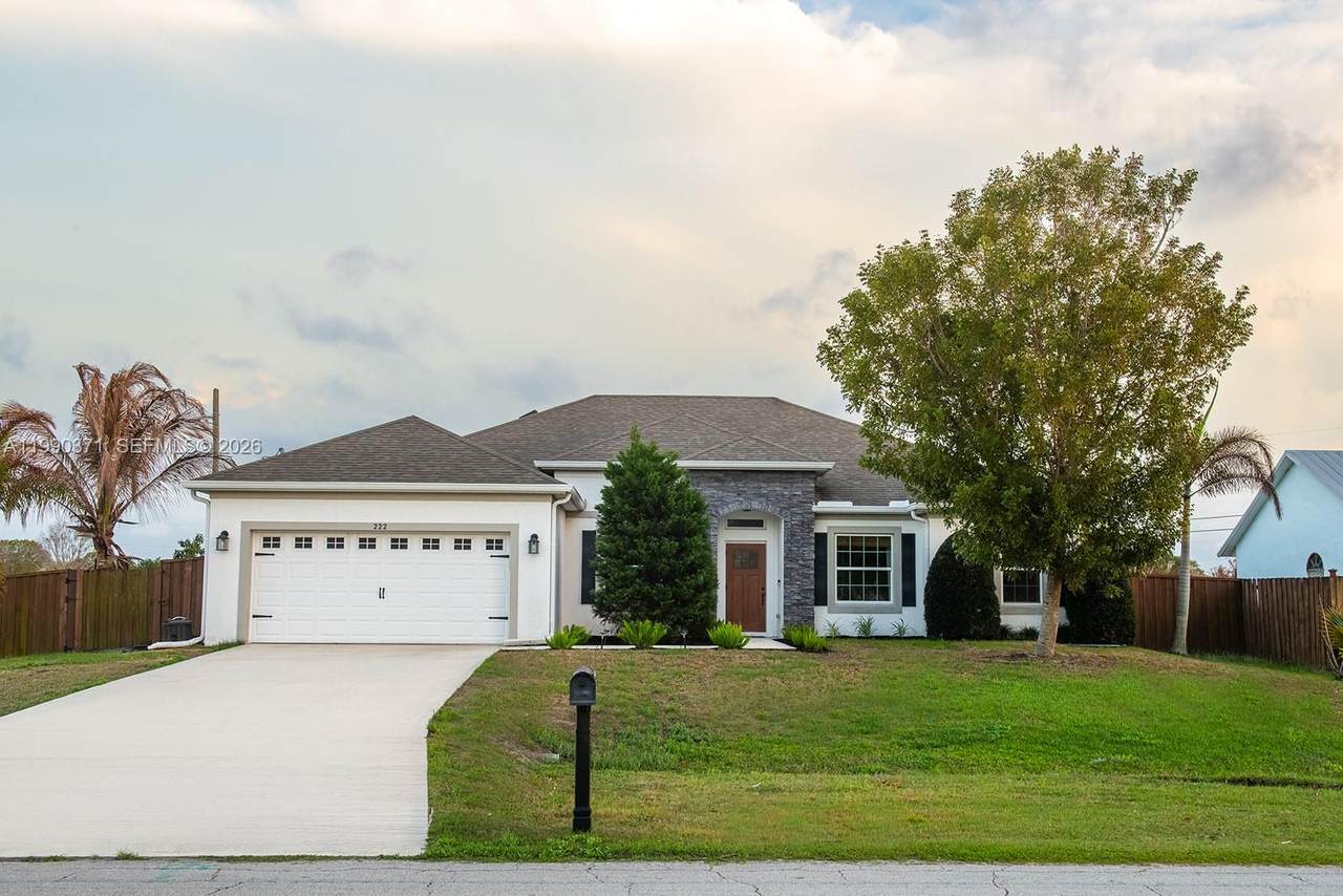 222 Kestor Dr - Photo 1