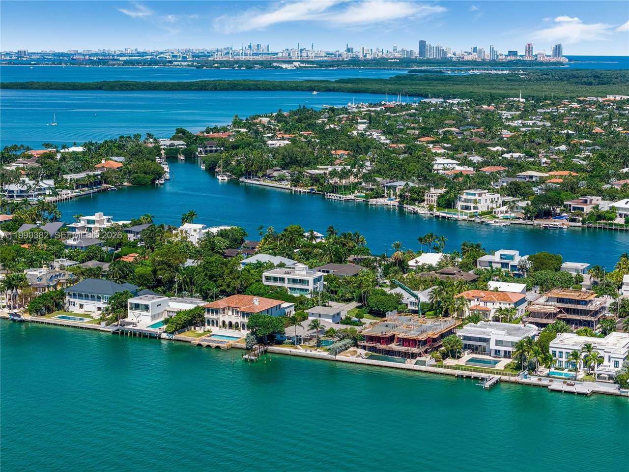 https://bt-photos.global.ssl.fastly.net/miami/1280_boomver_1_A11990382-2.jpg