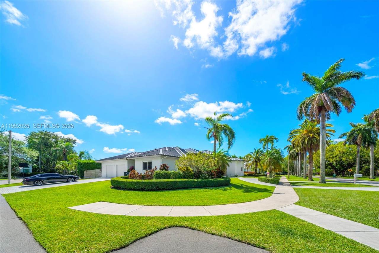 https://bt-photos.global.ssl.fastly.net/miami/1280_boomver_1_A11992026-2.jpg