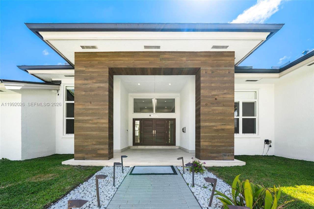 https://bt-photos.global.ssl.fastly.net/miami/1280_boomver_1_A11992026-2.jpg