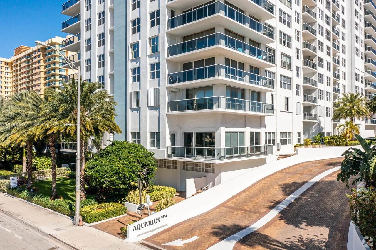 2751 Ocean Dr - Photo 1