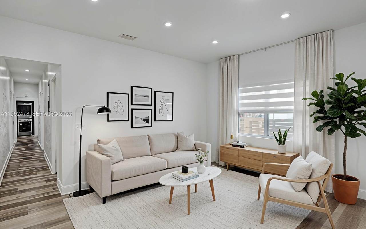2135 4th St - Photo 1