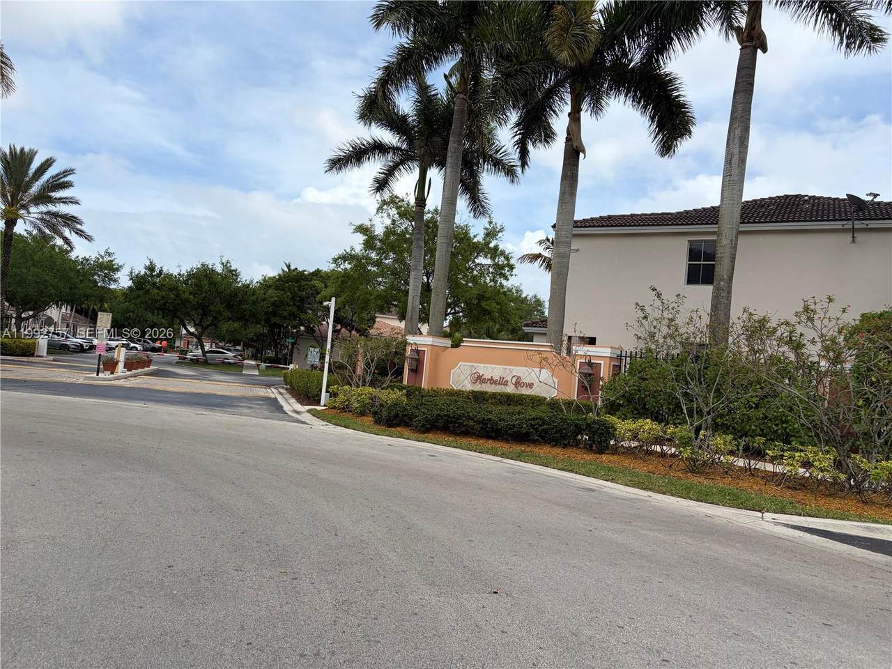 https://bt-photos.global.ssl.fastly.net/miami/1280_boomver_1_A11992757-2.jpg
