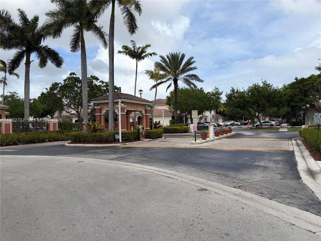 https://bt-photos.global.ssl.fastly.net/miami/1280_boomver_1_A11992757-2.jpg