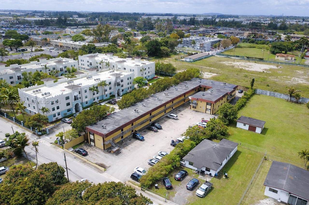 https://bt-photos.global.ssl.fastly.net/miami/1280_boomver_1_A11993267-2.jpg