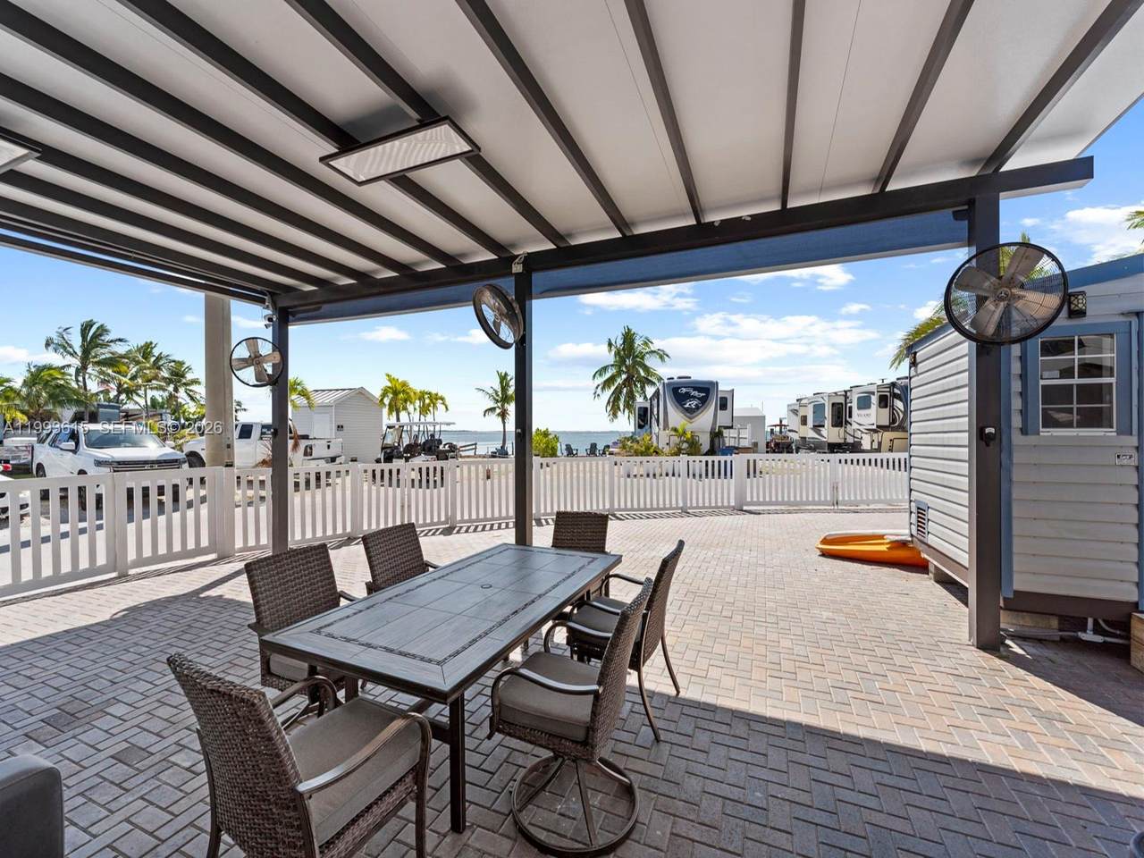 https://bt-photos.global.ssl.fastly.net/miami/1280_boomver_1_A11993615-2.jpg