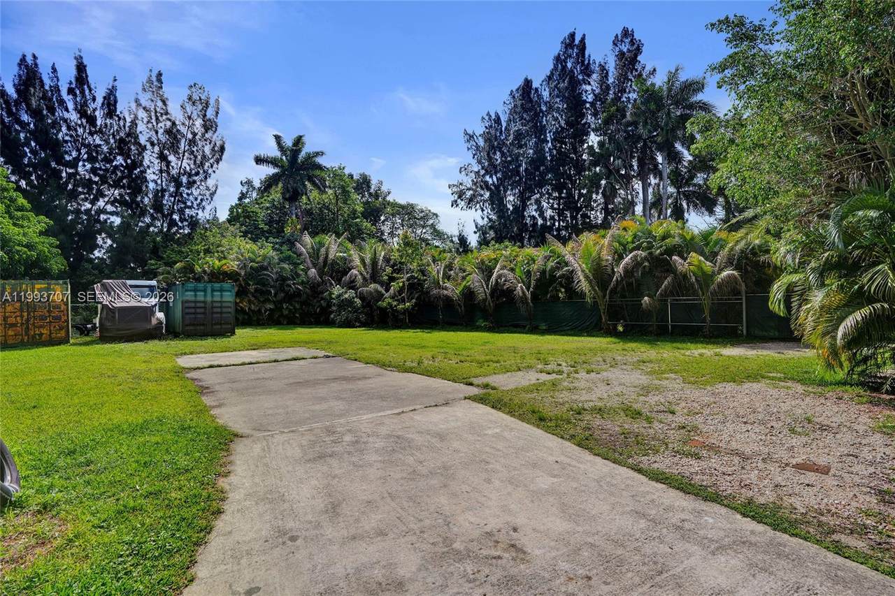 https://bt-photos.global.ssl.fastly.net/miami/1280_boomver_1_A11993707-2.jpg