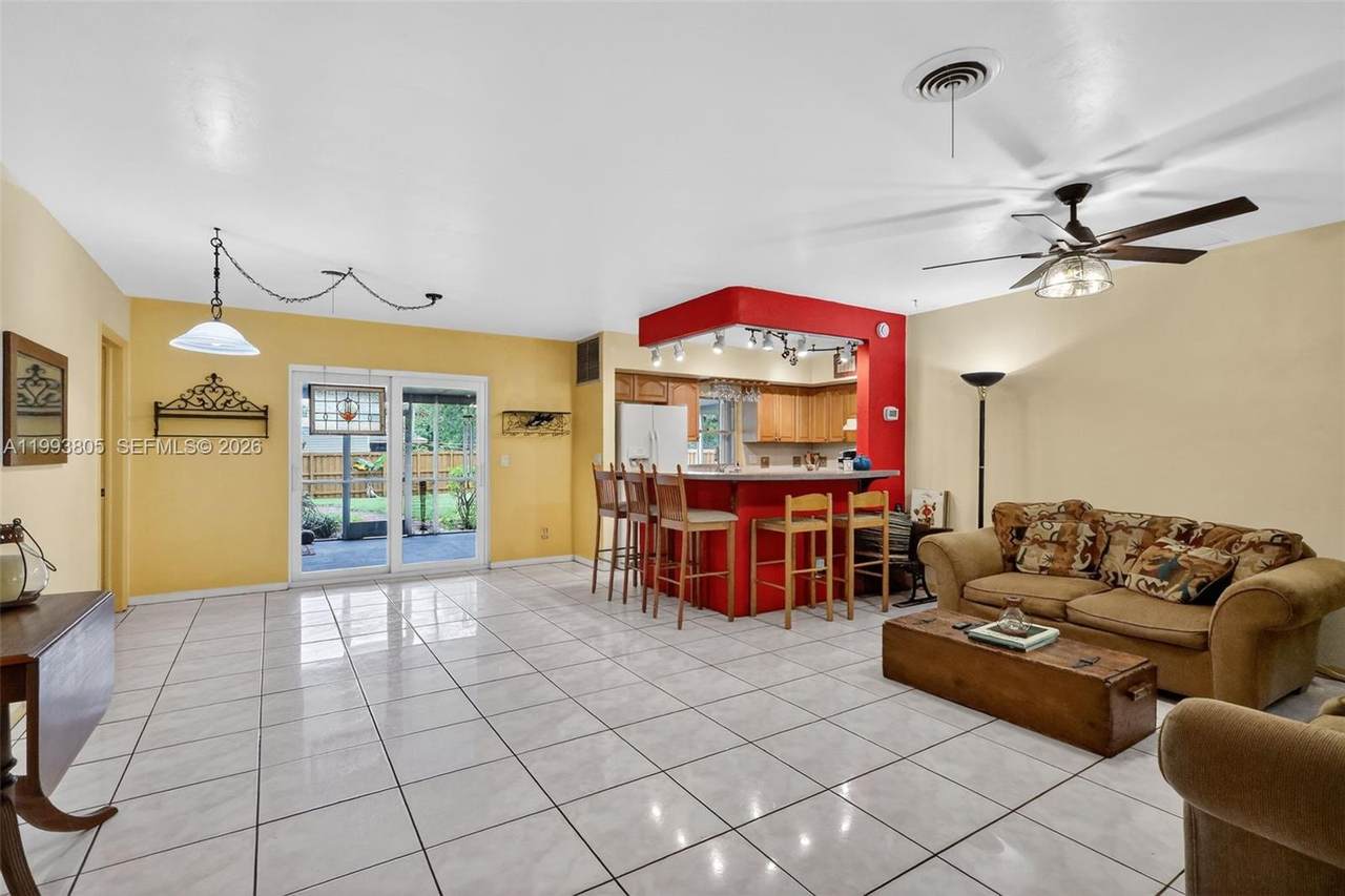 https://bt-photos.global.ssl.fastly.net/miami/1280_boomver_1_A11993805-2.jpg