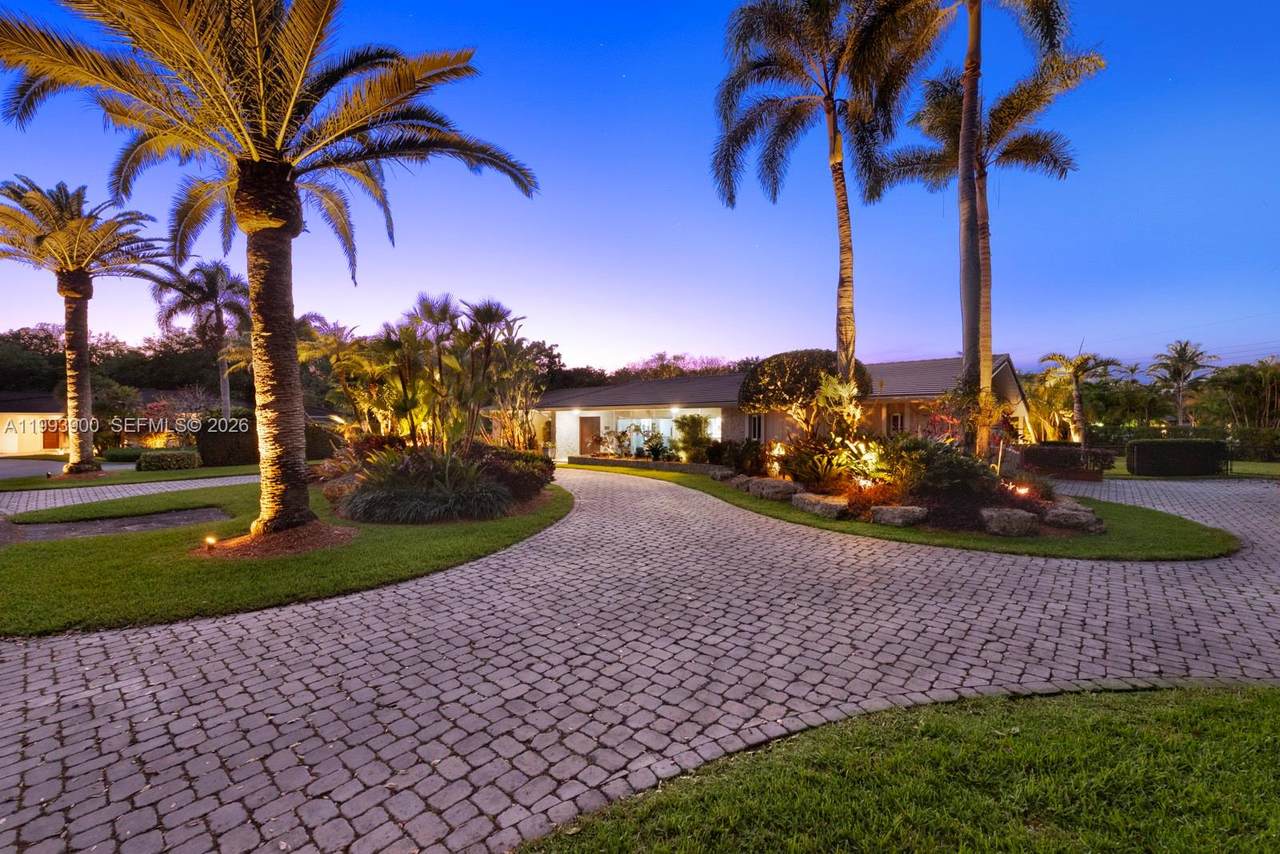 7751 Palmetto Ct - Photo 1