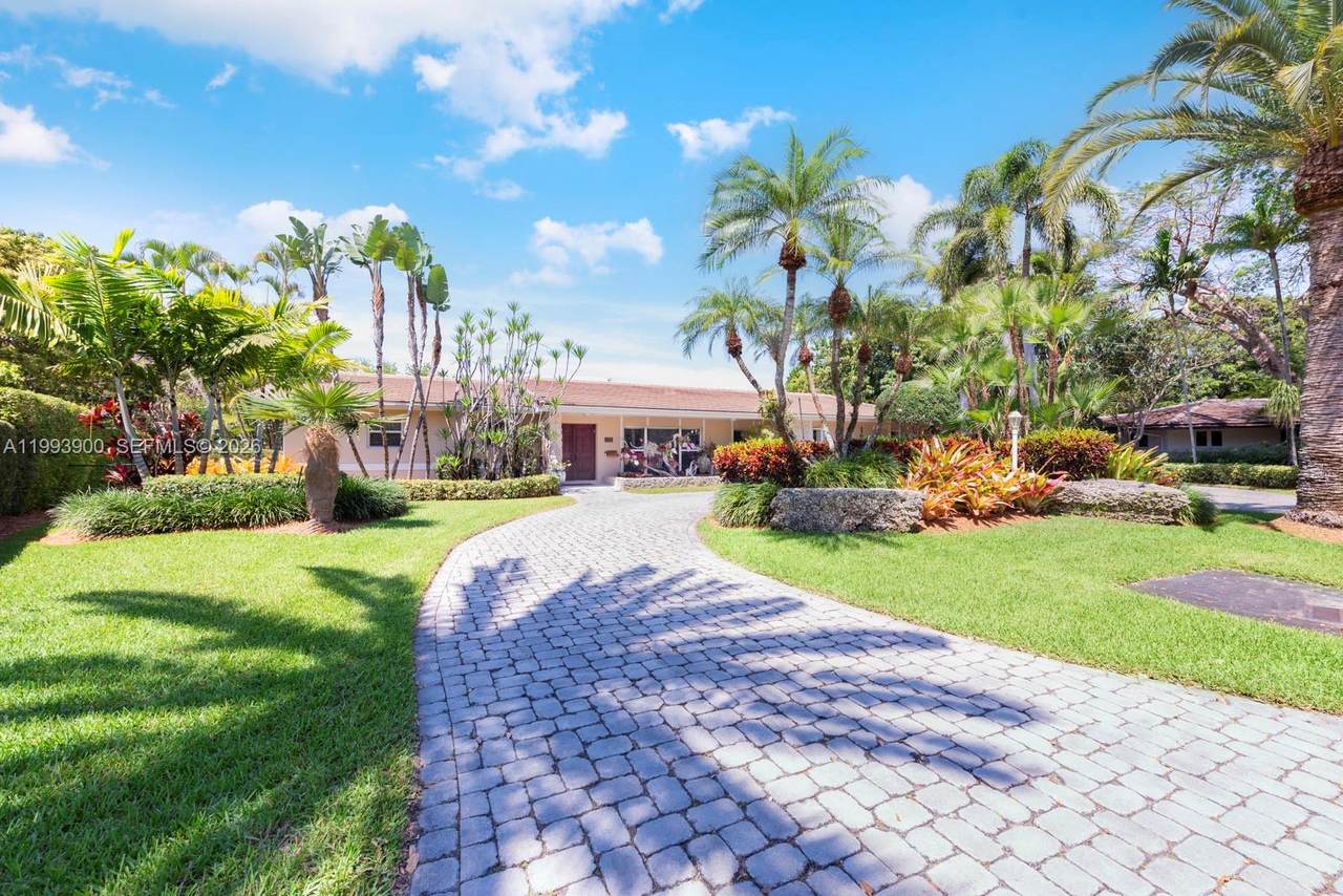https://bt-photos.global.ssl.fastly.net/miami/1280_boomver_1_A11993900-2.jpg