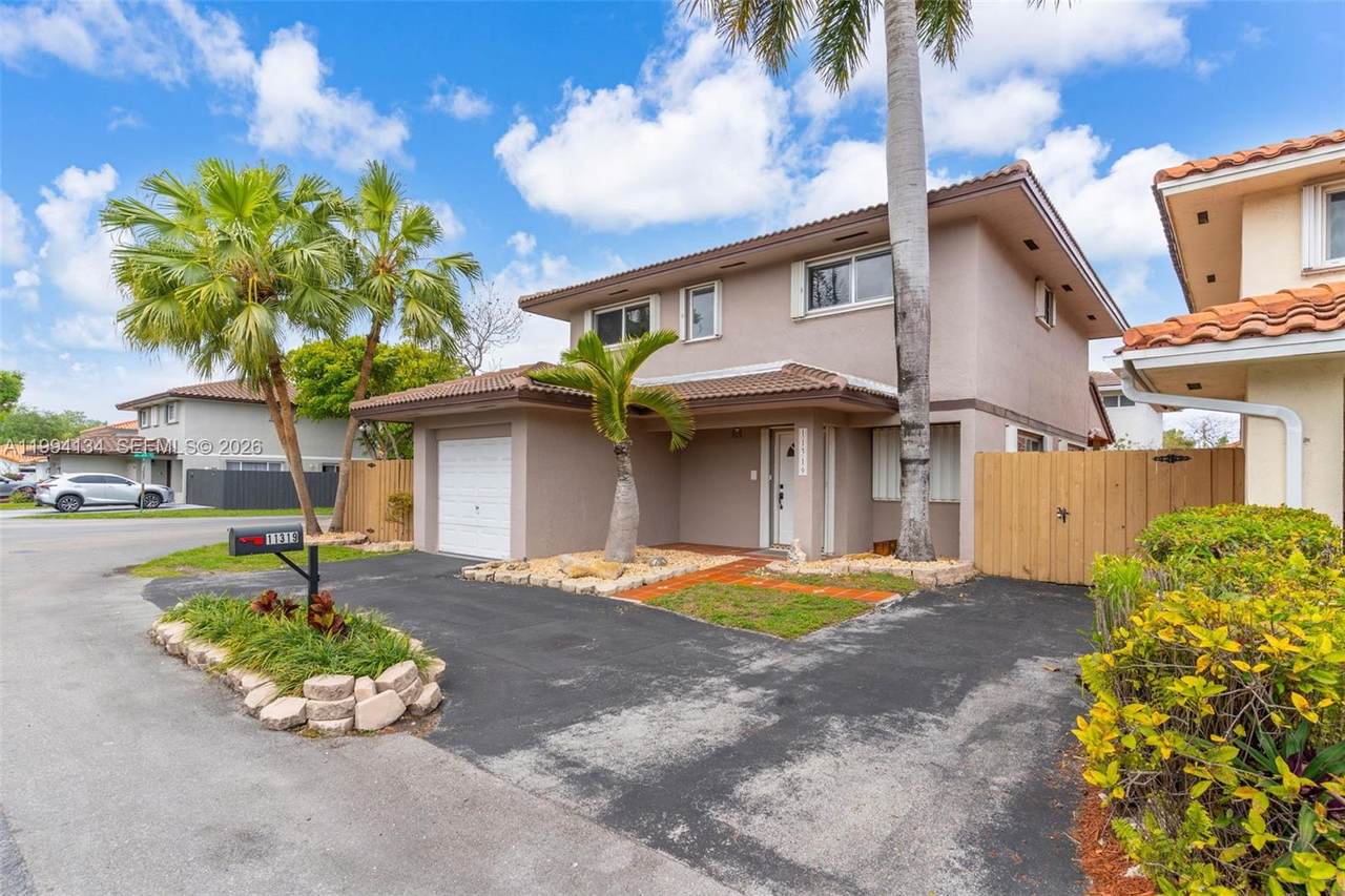 https://bt-photos.global.ssl.fastly.net/miami/1280_boomver_1_A11994134-2.jpg