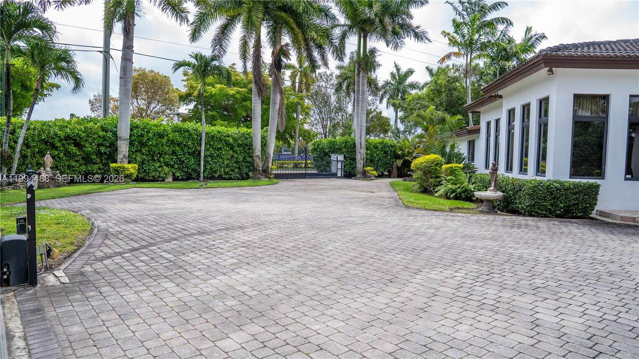 https://bt-photos.global.ssl.fastly.net/miami/1280_boomver_1_A11994488-2.jpg