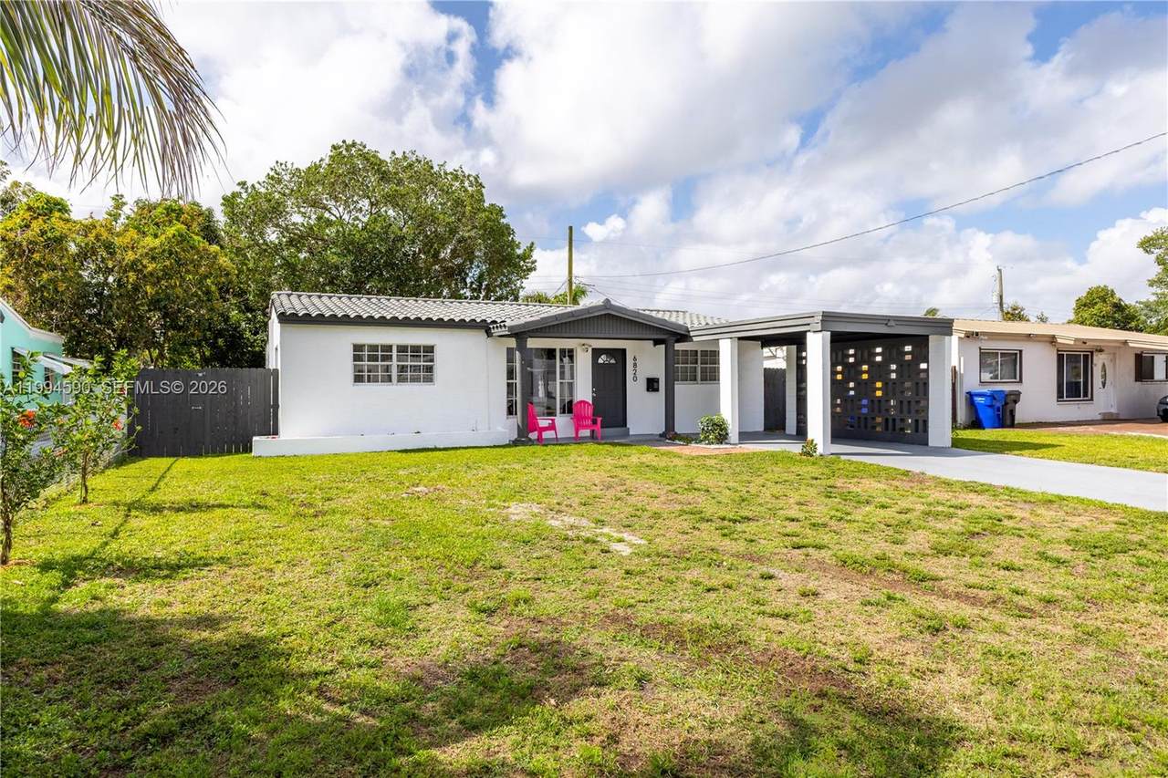 6820 Park St - Photo 1