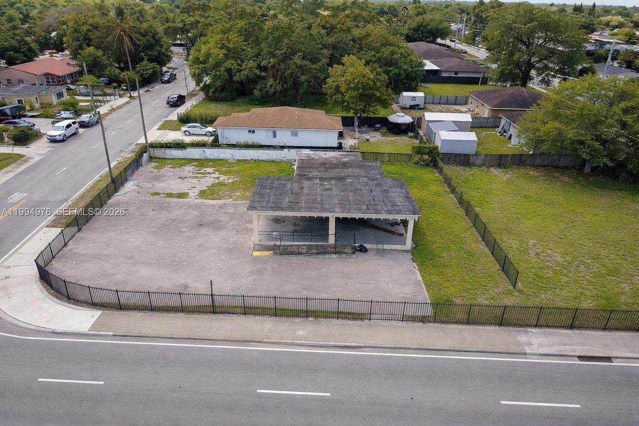 https://bt-photos.global.ssl.fastly.net/miami/1280_boomver_1_A11994976-2.jpg