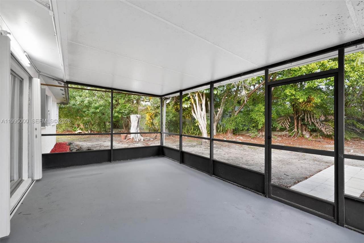 https://bt-photos.global.ssl.fastly.net/miami/1280_boomver_1_A11995000-2.jpg