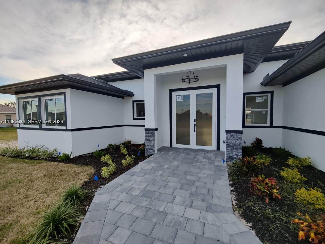 716 37TH AVE - Photo 1