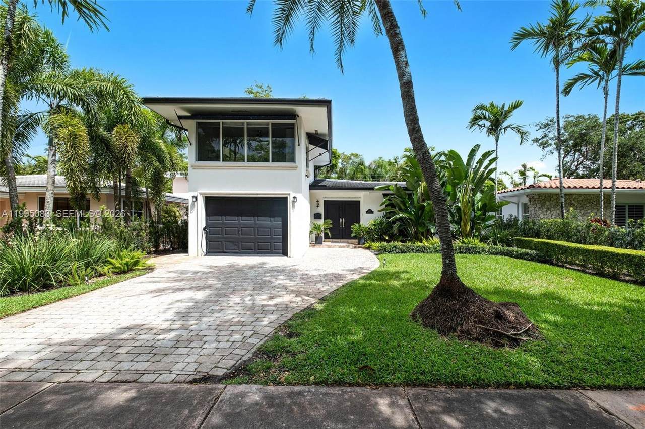 1437 Baracoa Ave - Photo 1