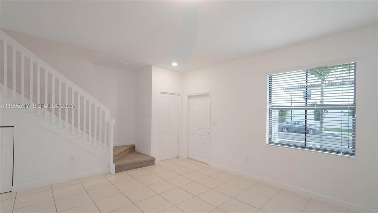 https://bt-photos.global.ssl.fastly.net/miami/1280_boomver_1_A11995217-2.jpg
