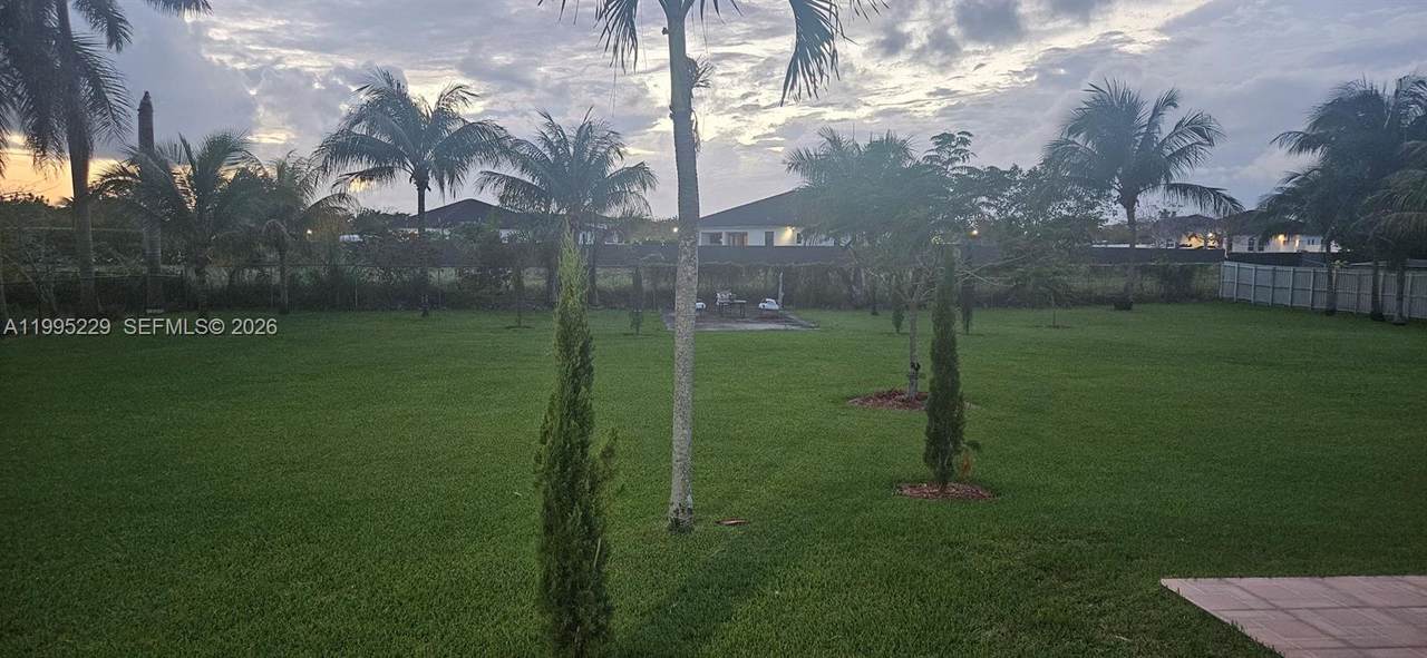 https://bt-photos.global.ssl.fastly.net/miami/1280_boomver_1_A11995229-2.jpg