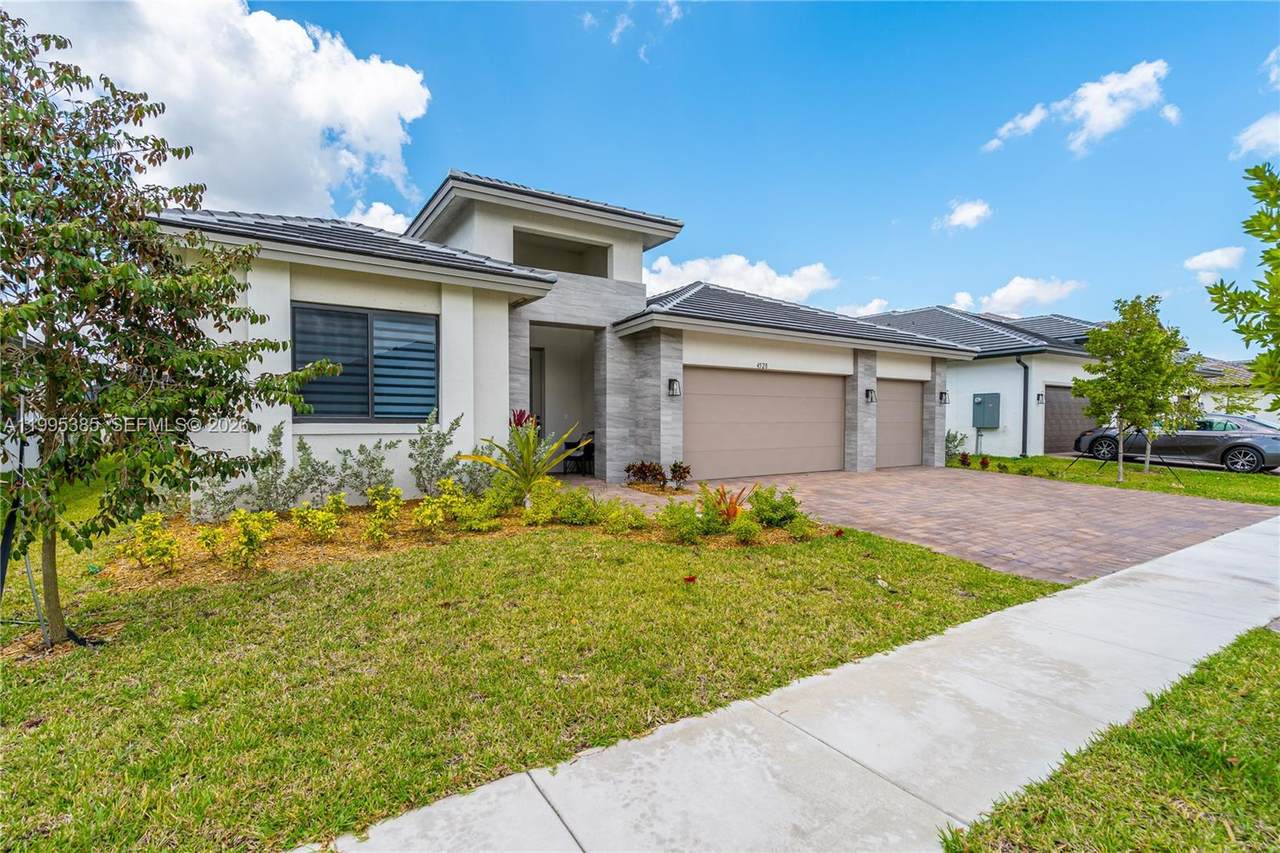 4528 178th Ave - Photo 1