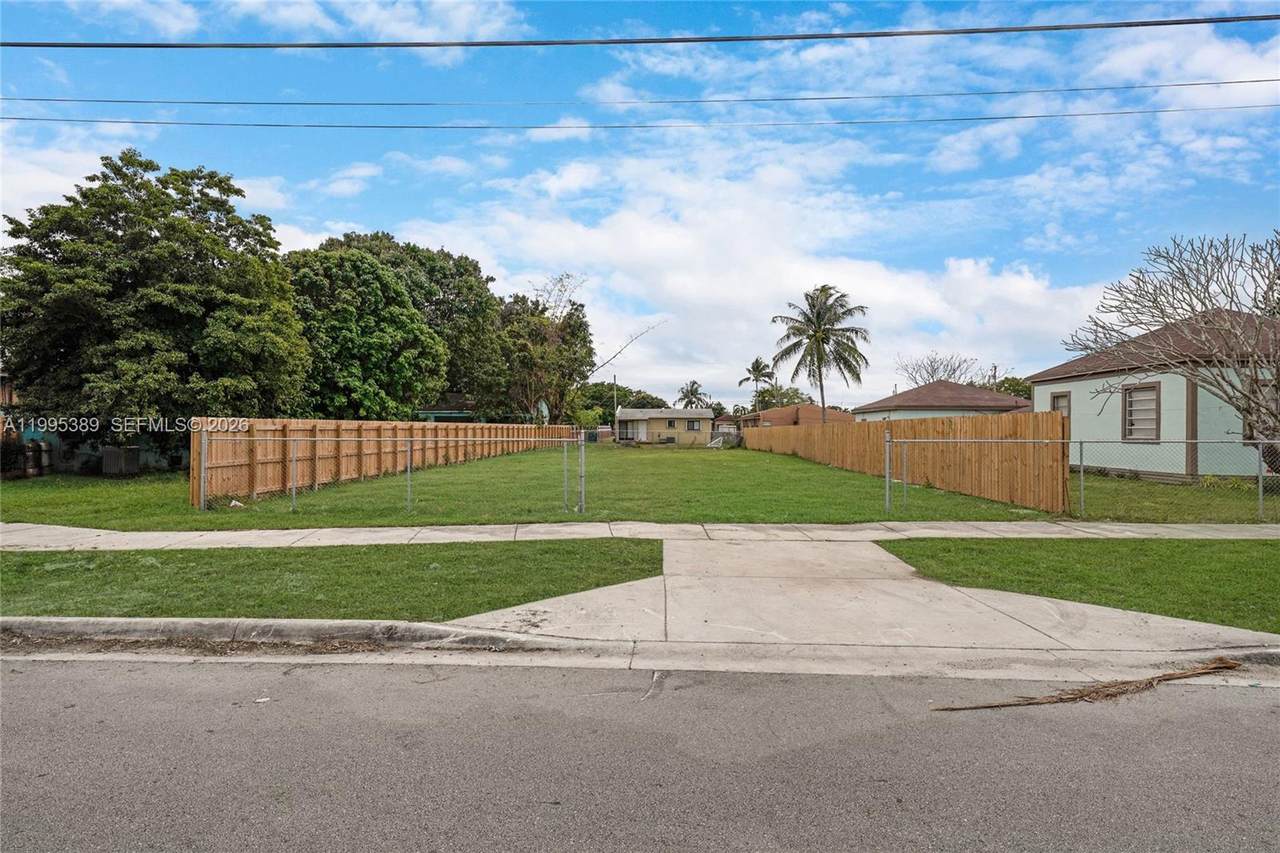 https://bt-photos.global.ssl.fastly.net/miami/1280_boomver_1_A11995389-2.jpg