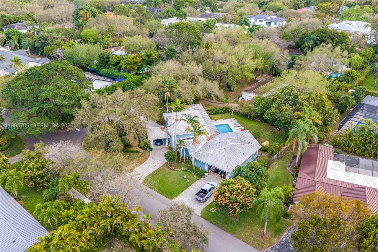 https://bt-photos.global.ssl.fastly.net/miami/1280_boomver_1_A11995706-2.jpg