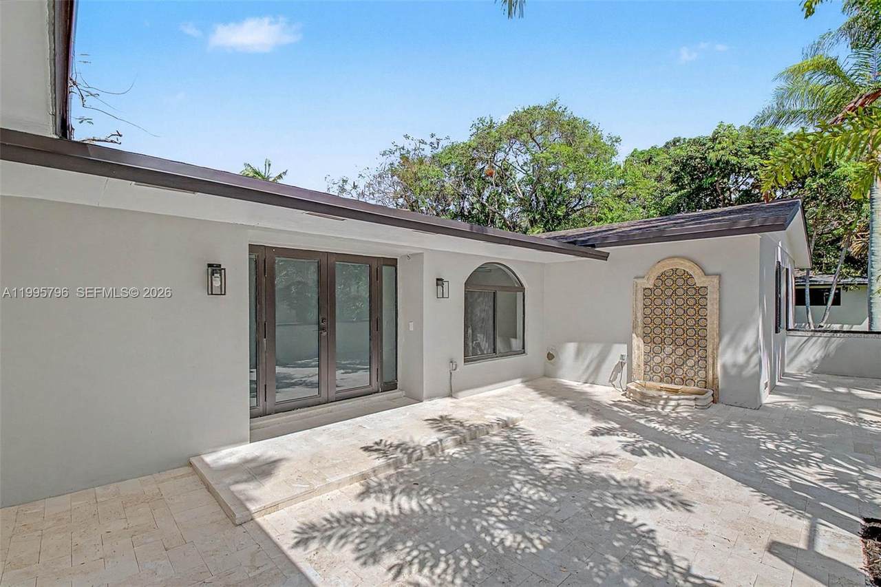 https://bt-photos.global.ssl.fastly.net/miami/1280_boomver_1_A11995796-2.jpg