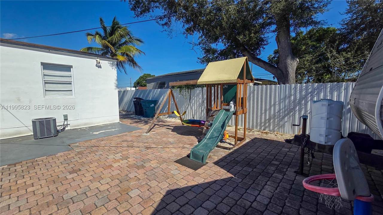 https://bt-photos.global.ssl.fastly.net/miami/orig_boomver_1_A11995823-2.jpg