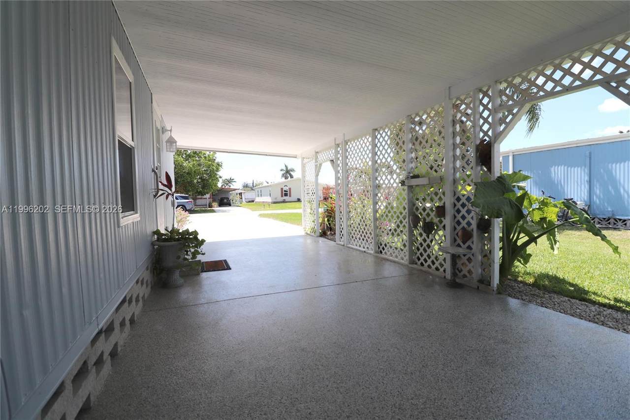 https://bt-photos.global.ssl.fastly.net/miami/1280_boomver_1_A11996202-2.jpg