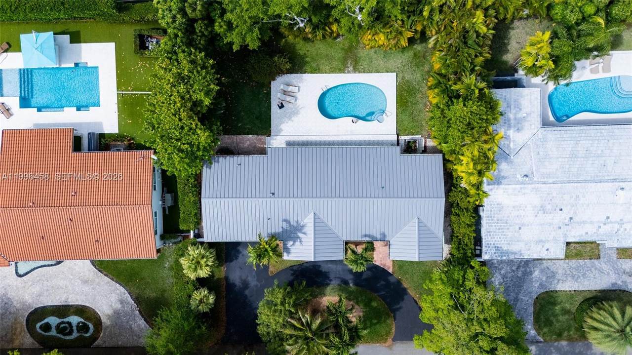 https://bt-photos.global.ssl.fastly.net/miami/1280_boomver_1_A11996458-2.jpg