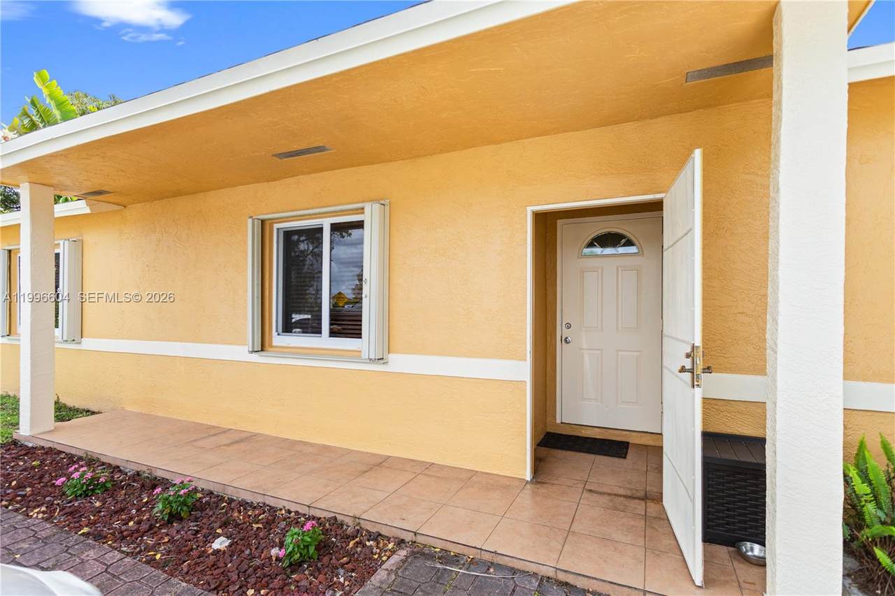 https://bt-photos.global.ssl.fastly.net/miami/1280_boomver_1_A11996604-2.jpg