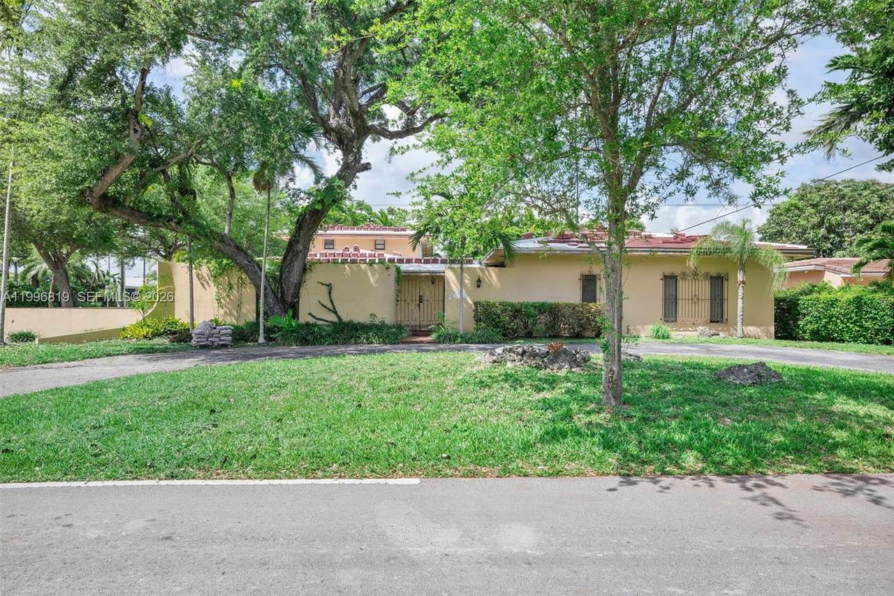 1545 Cantoria Ave - Photo 1