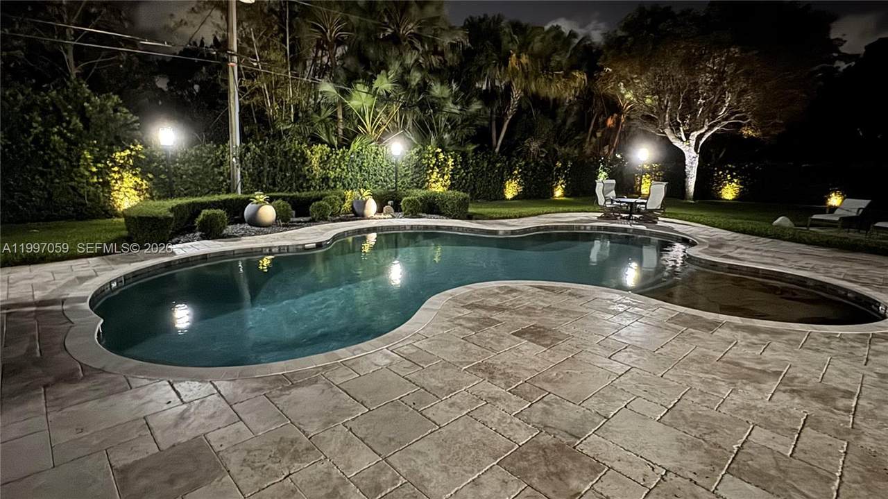 https://bt-photos.global.ssl.fastly.net/miami/1280_boomver_1_A11997059-2.jpg