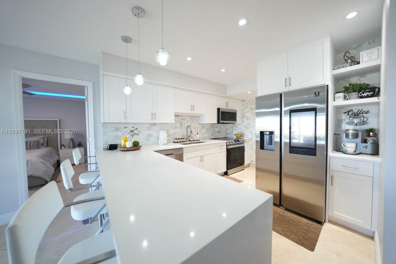200 Diplomat Pkwy - Photo 1