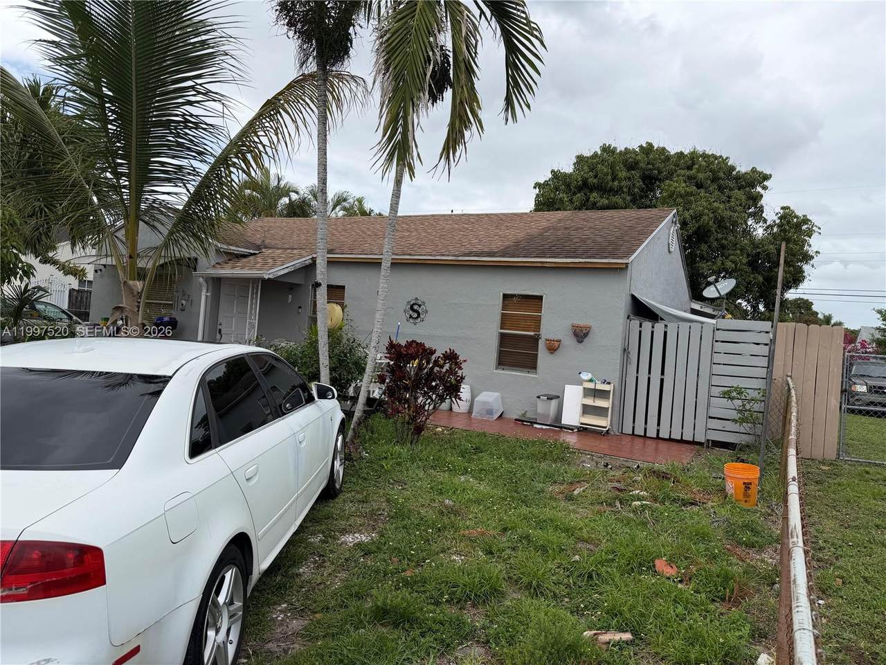 671 1st Pl - Photo 1