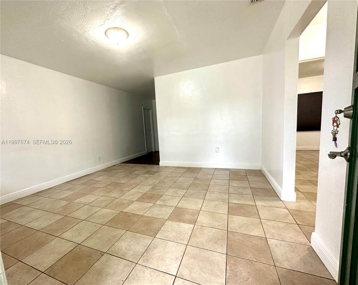https://bt-photos.global.ssl.fastly.net/miami/1280_boomver_1_A11997674-2.jpg