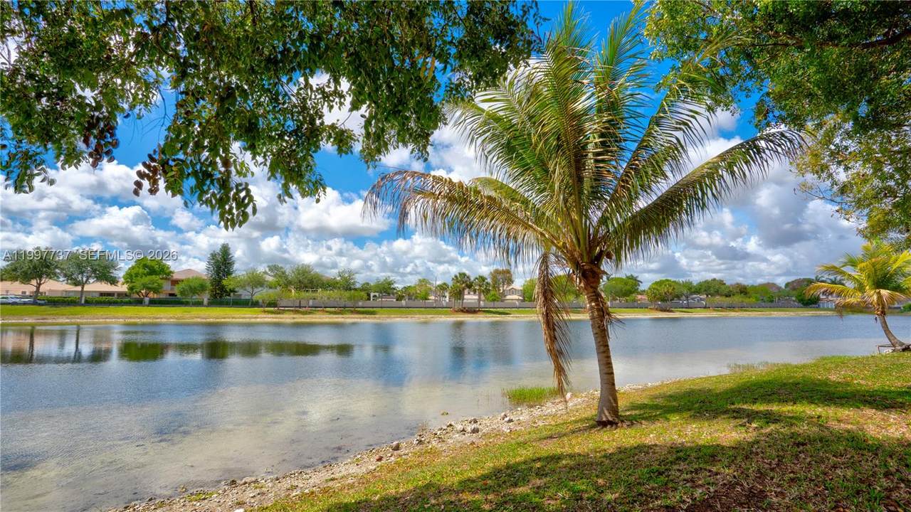 https://bt-photos.global.ssl.fastly.net/miami/1280_boomver_1_A11997737-2.jpg