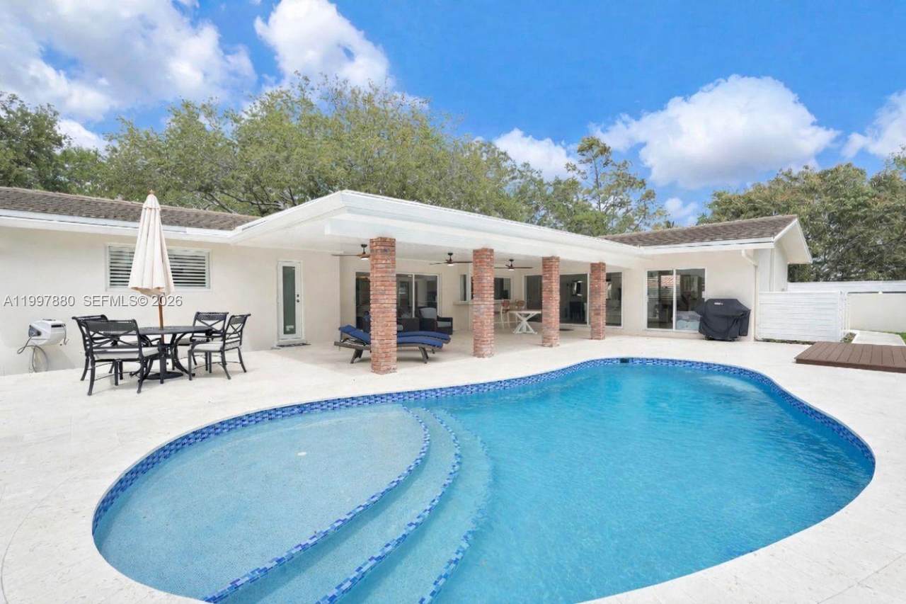https://bt-photos.global.ssl.fastly.net/miami/1280_boomver_1_A11997880-2.jpg